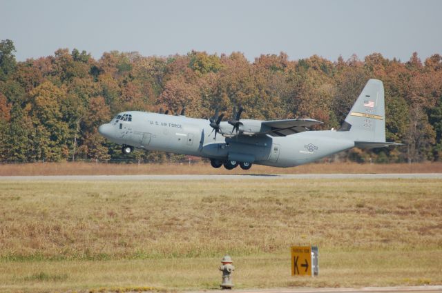 Lockheed C-130 Hercules —