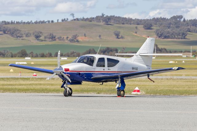 Rockwell Commander 114 (VH-PJO) - Rockwell Commander 112B (VH-PJO) at Wagga Wagga Airport.