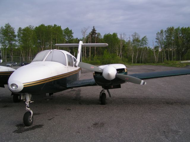 Piper PA-44 Seminole (C-GLKT)