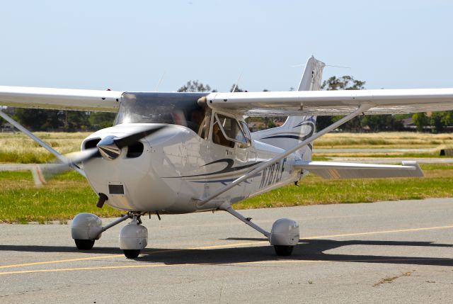 Cessna Skyhawk (N787LF) - Locally-based 2001 Cessna 172S taxing out for departure at Reid Hillview Airport, San Jose, CA. Its available for rental.