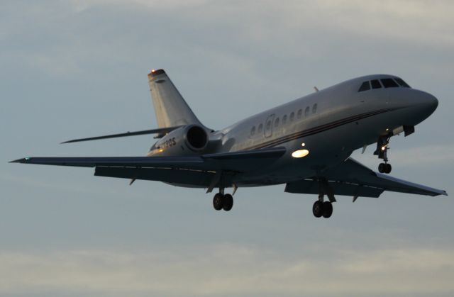 Dassault Falcon 2000 (N213QS)