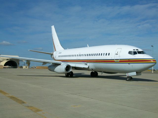 Boeing 737-200 (N500VP)