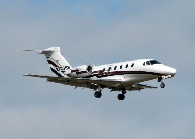 Cessna Citation III (N703RB) - Landing at Shreveport Regional.