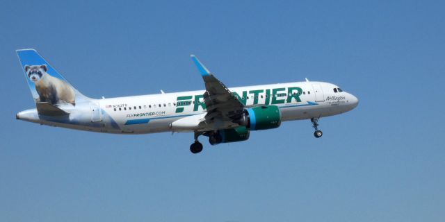 Airbus A320neo (N362FR) - On final is this 2019 Frontier Airlines Airbus 320-251N with "Wellington" the black footed ferret enjoying the view in the Spring of 2021.