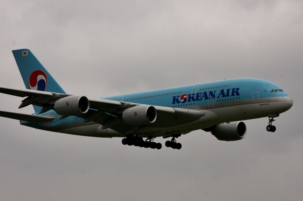Airbus A380-800 (HL7612) - August 2, 2011