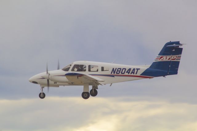 Piper PA-44 Seminole (N804AT)