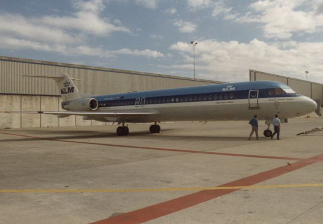 Fokker 100 (PH-KLE) - KLM Fokker 100 cn11270; jr 1990; Scrapped 12-01-2011