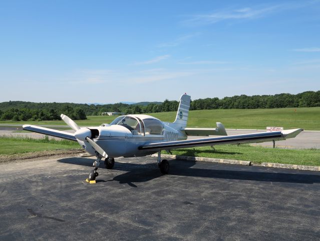 Cessna Skyhawk (N100MV)