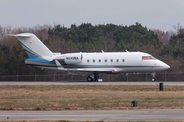 Canadair Challenger (N243BA)