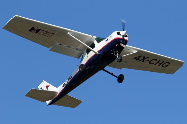 Cessna 152 (4X-CHG) - 18/12/2020: Climb from take-off on runway 11. Painted with new livery.