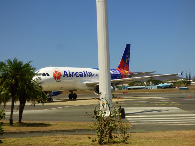 Airbus A320 (F-OJSB)