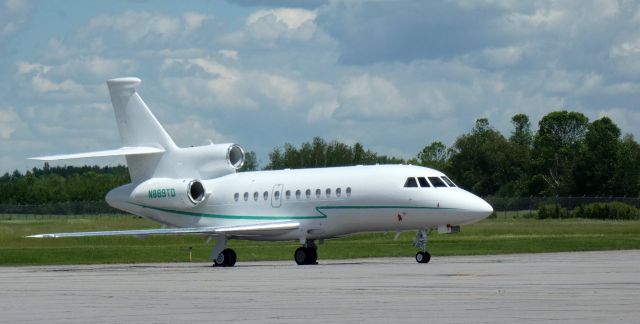 Dassault Falcon 900 (N889TD) - Catching some tarmac time is this 2007 Dassault Falcon 900EX from the Spring of 2022.