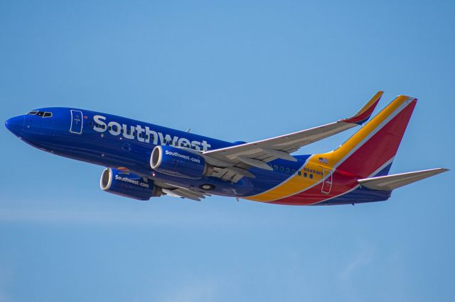 Boeing 737-700 (N949WN) - SWA1589 - RNO to PHX - 19 Dec, 2020