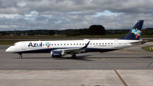 Embraer ERJ-190 (PR-AYH)