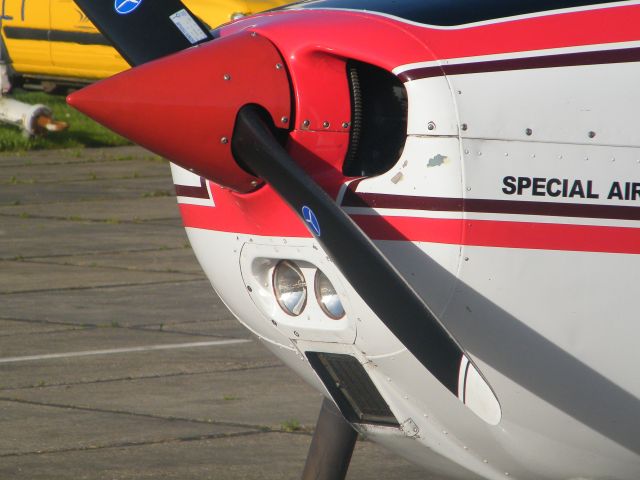 Cessna Skyhawk (PH-PVG) - Nose shot of a Cessna 172, owned by Special Air Services at Lelystad Airport/Teuge Airport.