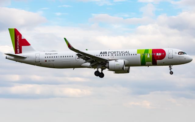 Airbus A321neo (CS-TXF)