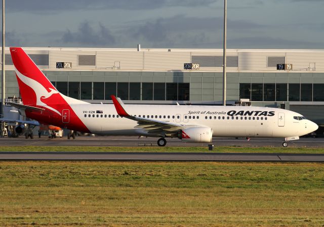 Boeing 737-800 (VH-XZM)