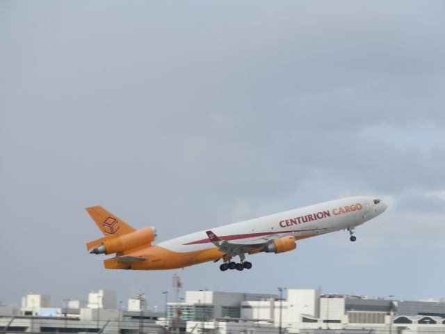 Boeing MD-11 (N984AR)