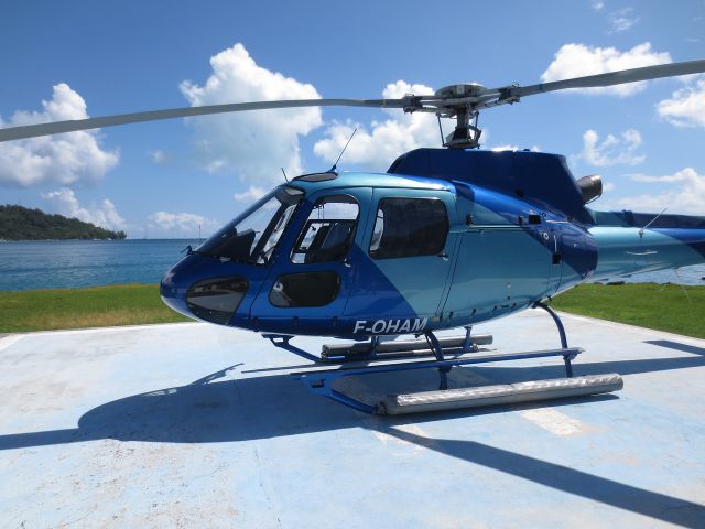 F-OHAM — - On the pad in Bora Bora, French Polynesia