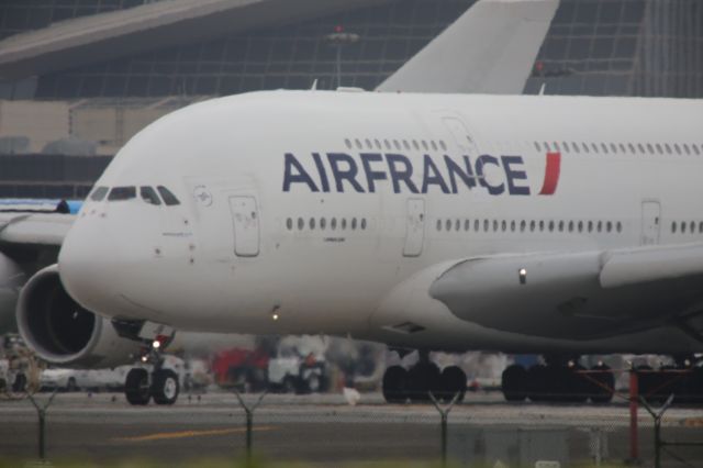 Airbus A380-800 (F-HPJB)