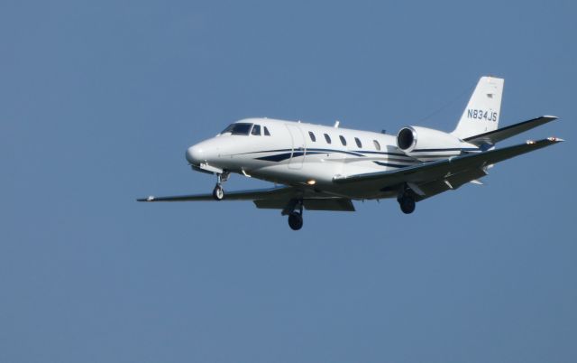 Cessna Citation Excel/XLS (N834JS) - On final is this Cessna Citation Excel/XLS in the Autumn of 2018.