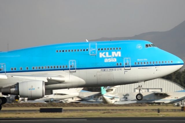 Boeing 747-400 (PH-BFM)