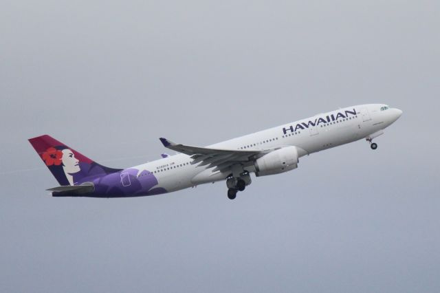 Airbus A330-200 (N388HA)