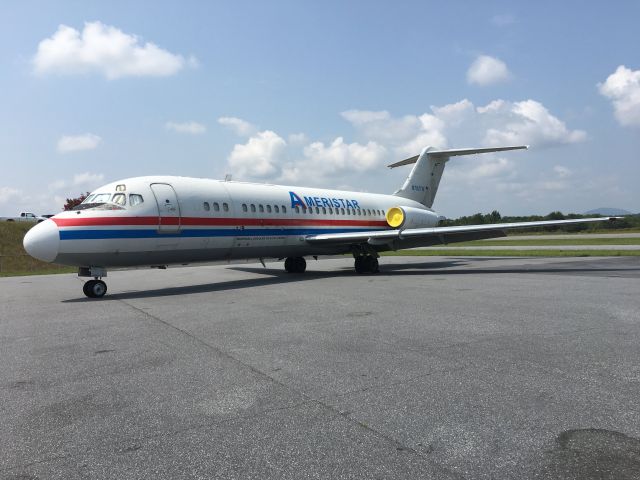 Douglas DC-9-10 (N782TW) - Ameristar McDonnell Douglas DC-9-15F (N782TW) at Hickory Regional Airport. July 26, 2021.