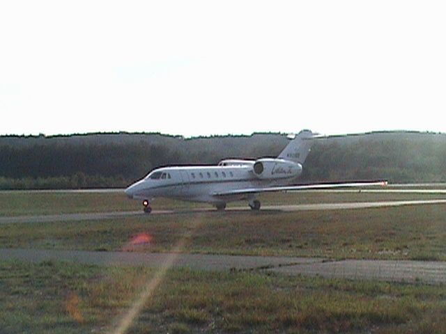 Cessna Citation X — - Taxiing to the ramp