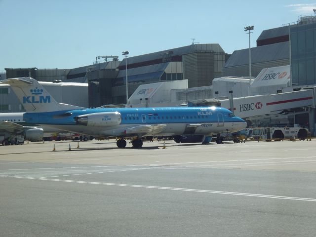Fokker 100 (PH-KZE)