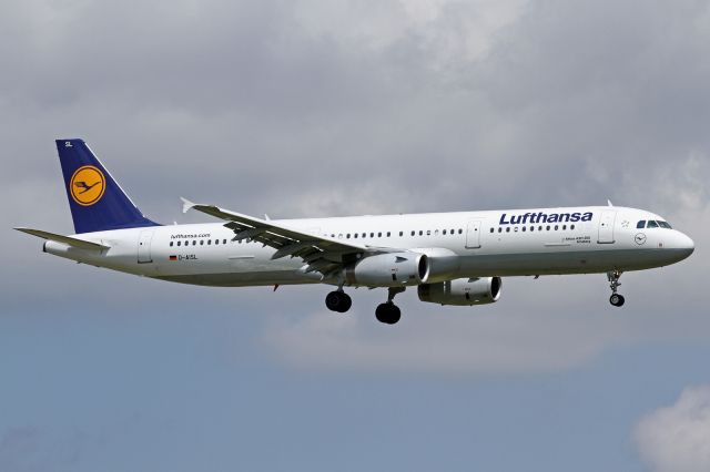 Airbus A321 (D-AISL)