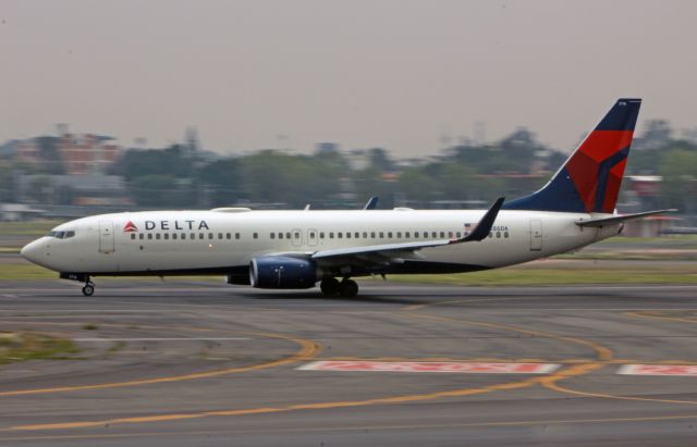 Boeing 737-800 (N386DA) - Delta Air Lines / Boeing 737-832 / MSN 30373 / N386DA / MMMX 09/2020