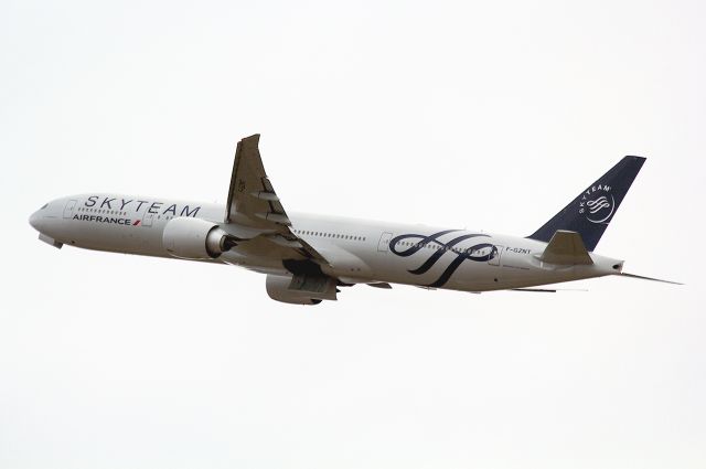 Boeing 777-200 (F-GZNT)