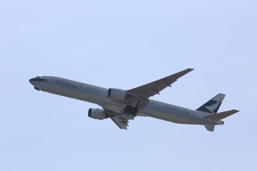 BOEING 777-300 (B-HNP)