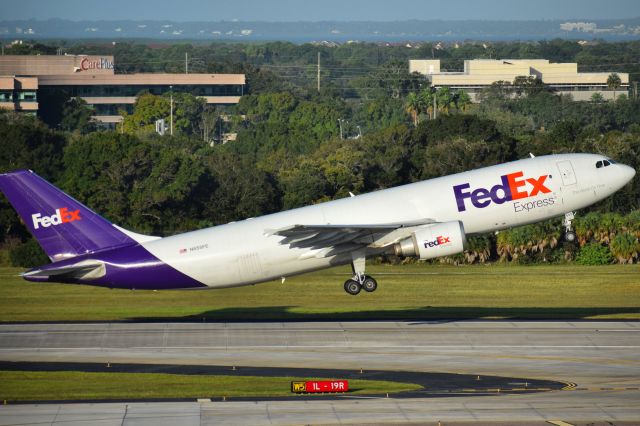 Airbus A300F4-600 (N655FE) - FX3631 departing Runway 01L at the Tampa International Airport (TPA) for Indianapolis (IND)