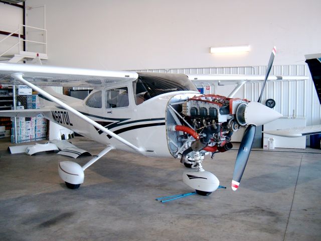 Cessna Skylane (N6870L) - N6870L getting a new GEM