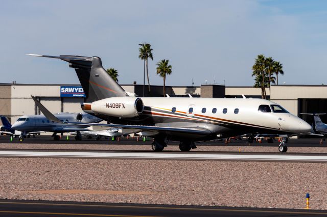 Embraer Legacy 450 (N409FX)