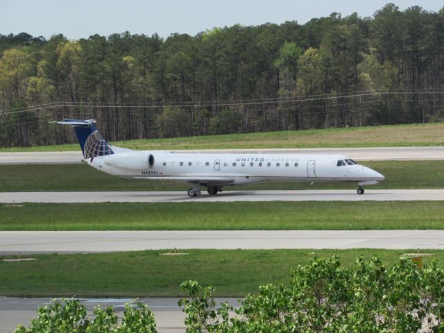 Embraer ERJ-145 (N48901) - United Express Embraer 145! (4/2/16)