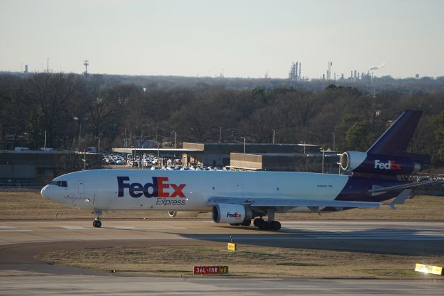 Boeing MD-11 (N589FE)