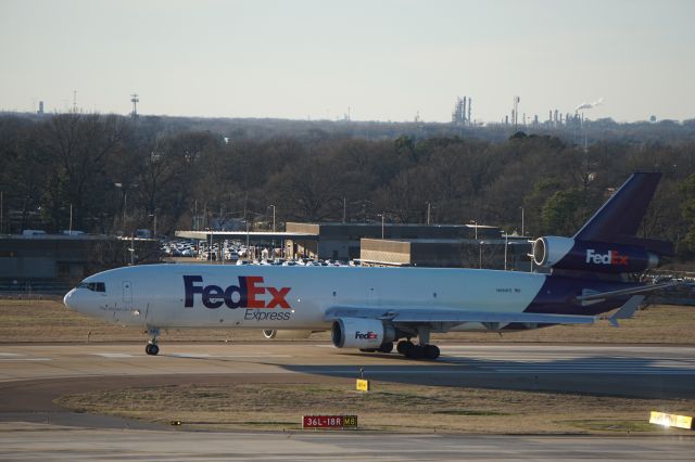 Boeing MD-11 (N589FE)