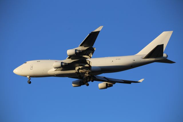 Boeing 747-400 (N712CK)