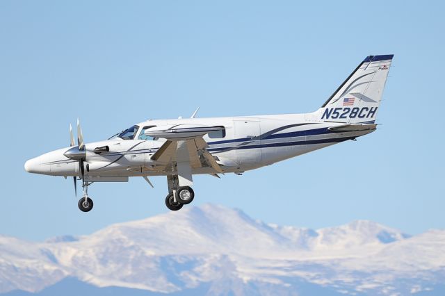 Piper Cheyenne 2 (N528CH) - Arriving KAPA from Aspen 11-12-2023, next off to ALBUQUERQUE