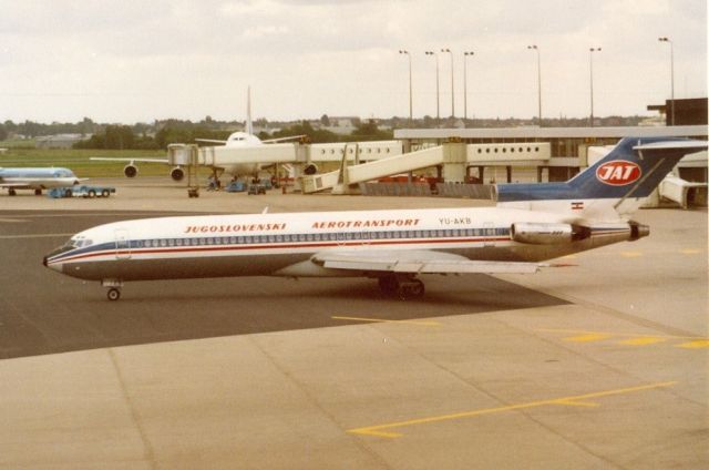 Boeing 727-100 (YU-AKB) - B727-2H9 cn20931