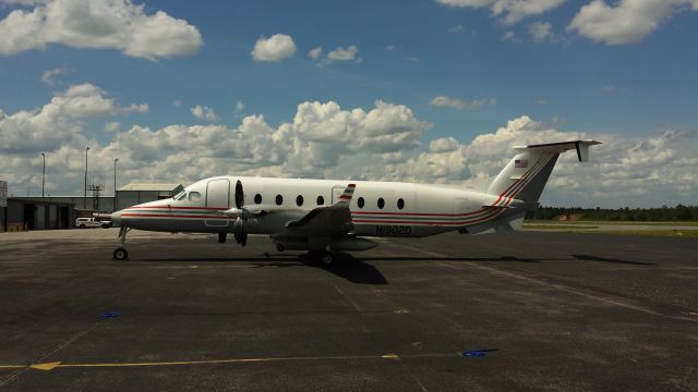 Beechcraft 1900 (N1902D)