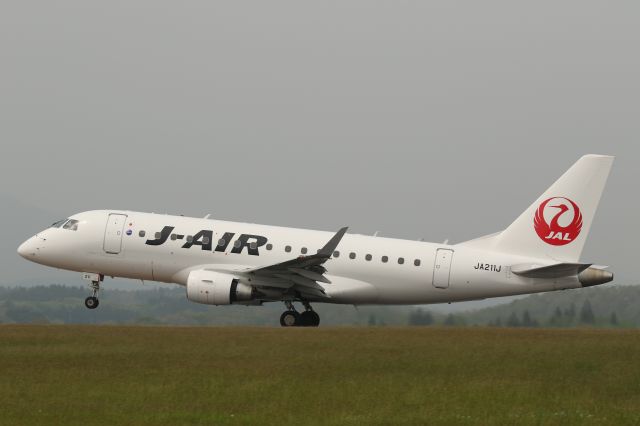 Embraer 170/175 (JA211J) - 26 May 2016:HKD-ITM.