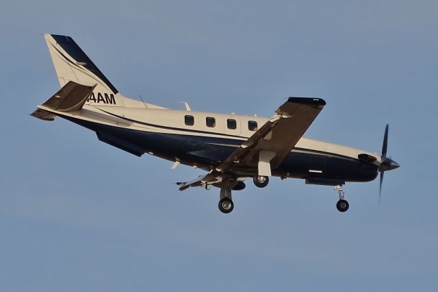 Socata TBM-700 (N744AM)