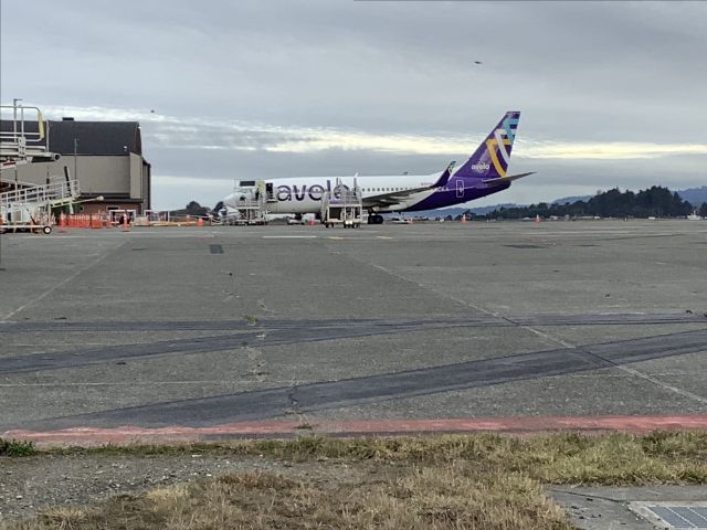 Boeing 737-700 (N707VL)