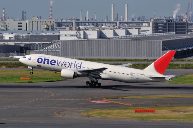 Boeing 777-200 (JA771J) - 2010/8/28