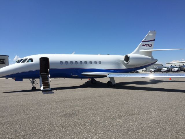 Dassault Falcon 2000 (N453SB)