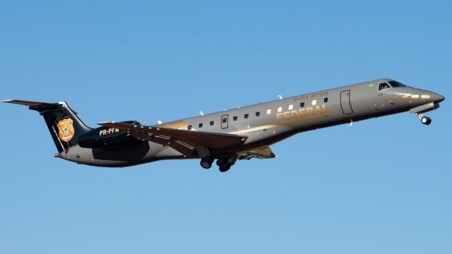 Embraer ERJ-145 (PR-PFN)